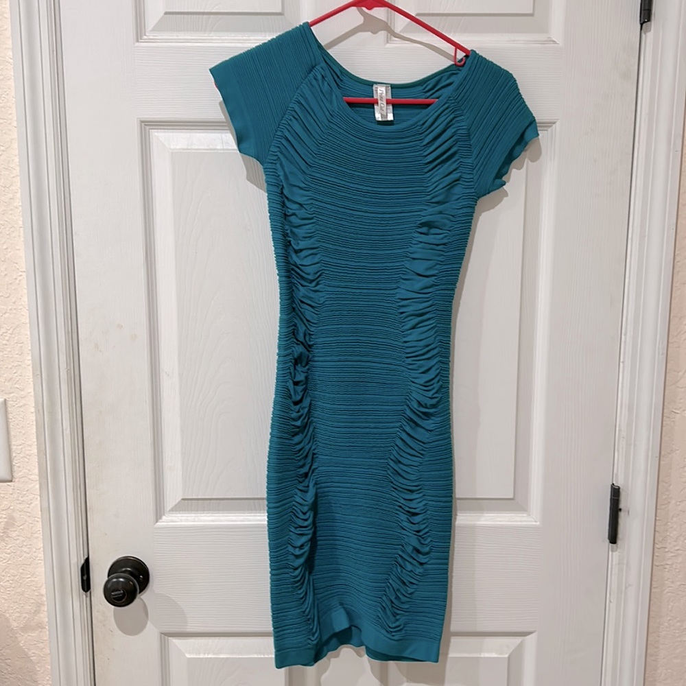 Green bodycon style dress